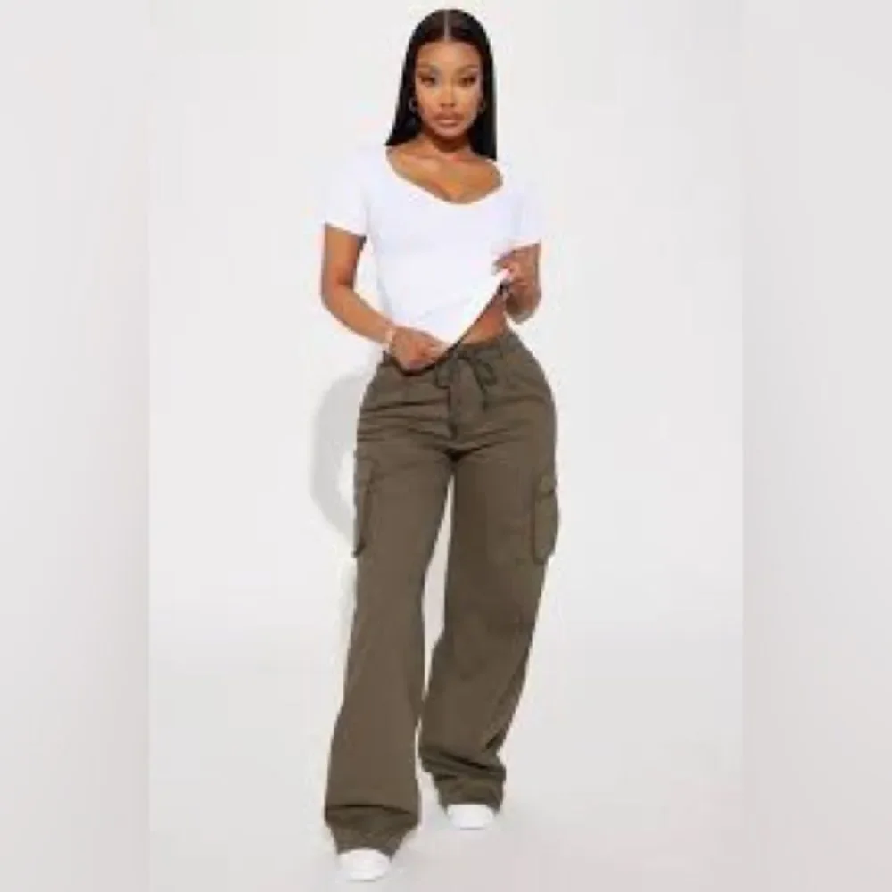 NWT FASHION NOVA 42 Unisex Summer Games Cargo Pants